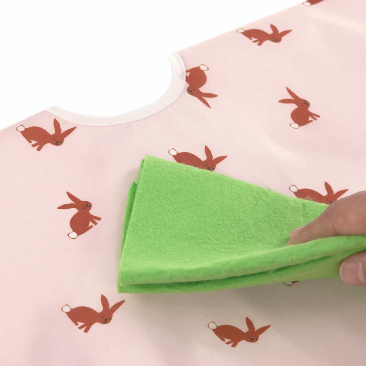 Baberos impermeables manga larga Little Forest Rabits Pack 2. Lässig
